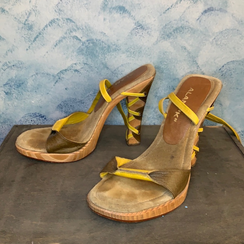 Alan “K” Hand made straps heels sz 5